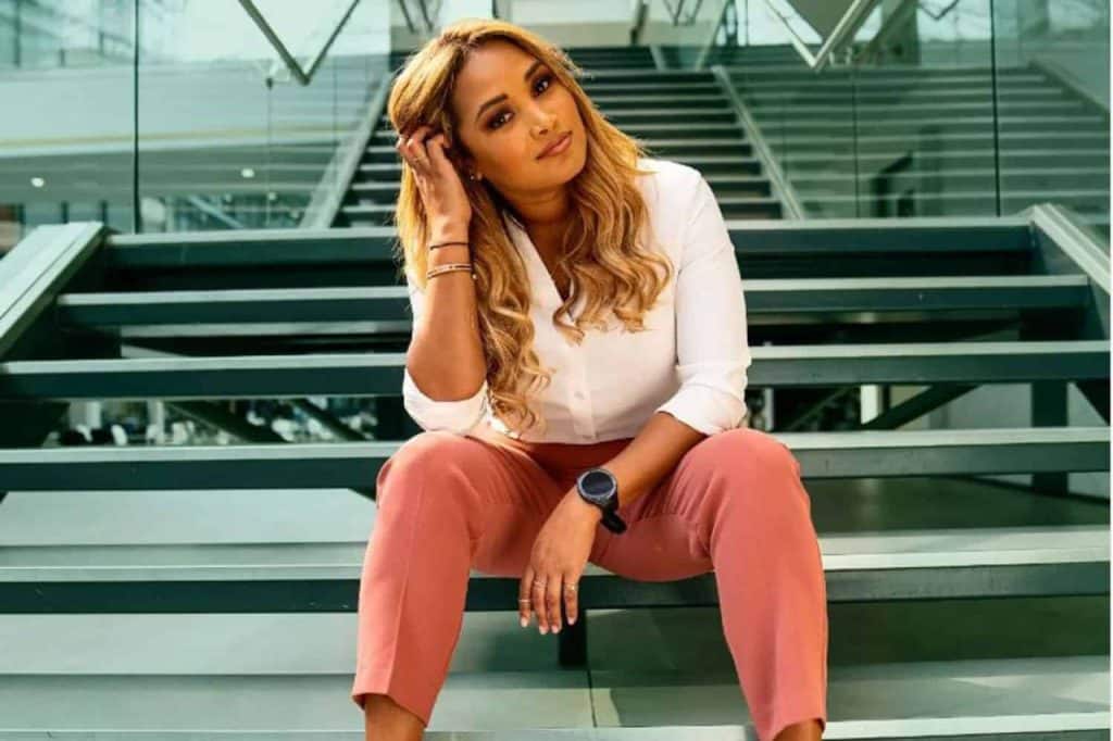 Julia Stuart book award-winning TV sports presenter and Premier League host at Great British Speakers