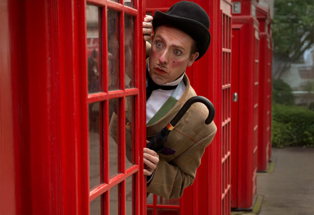 Lee Thompson pickpocket Cirque du Soleil Magic Circle Corporate security entertainer book at official agent Great British Speakers