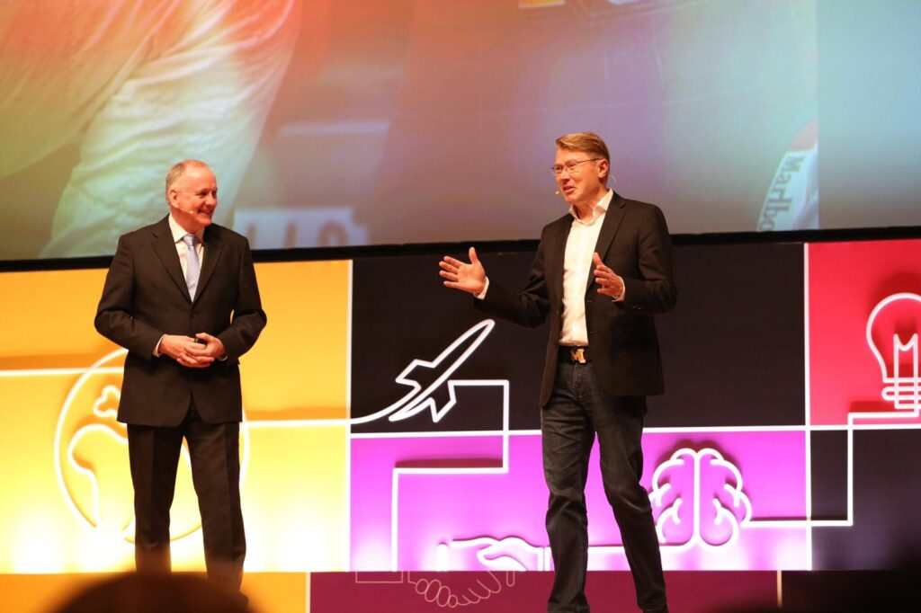 Mika Hakkinen Finnish grand prix F1 McLaren Mercedes Double Formula One World Champion at official agent Great British Speakers
