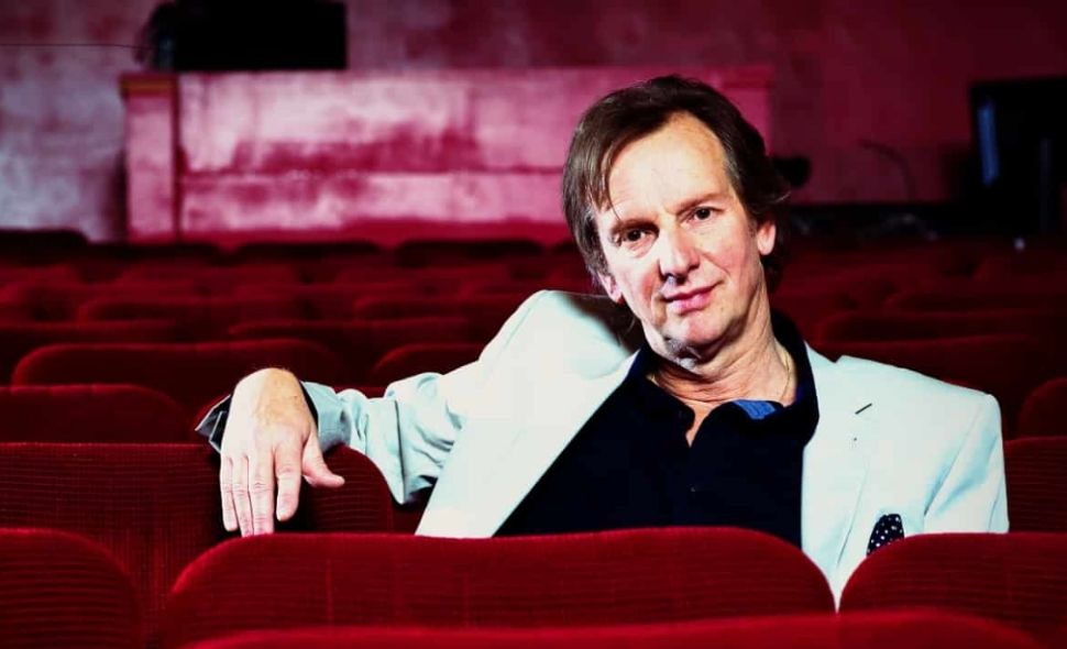 Nigel Barlow hire Disruption Innovation Changing Future Mindsets Change Speaker book at official agent Great British Speakers