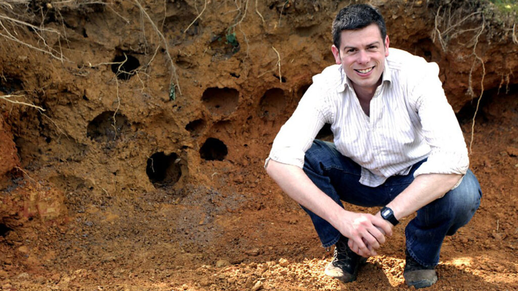 Professor Adam Hart zoology Science speaker at Great British Speakers