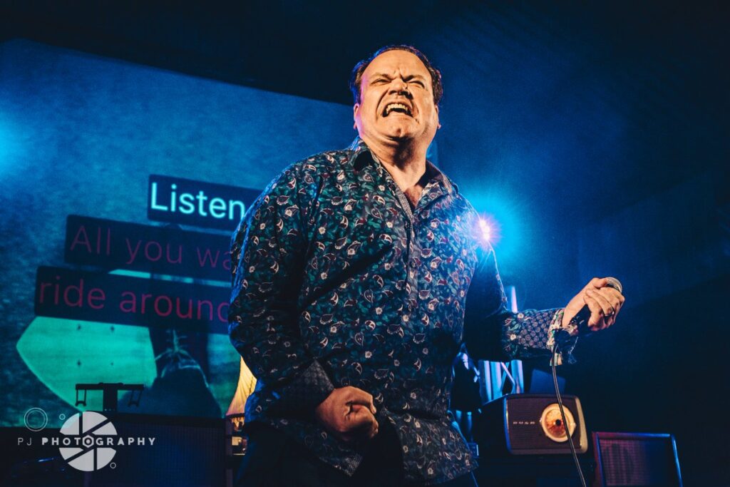 Shaun Williamson Barry Eastenders Comedian Host book at official agent Great British Speakers